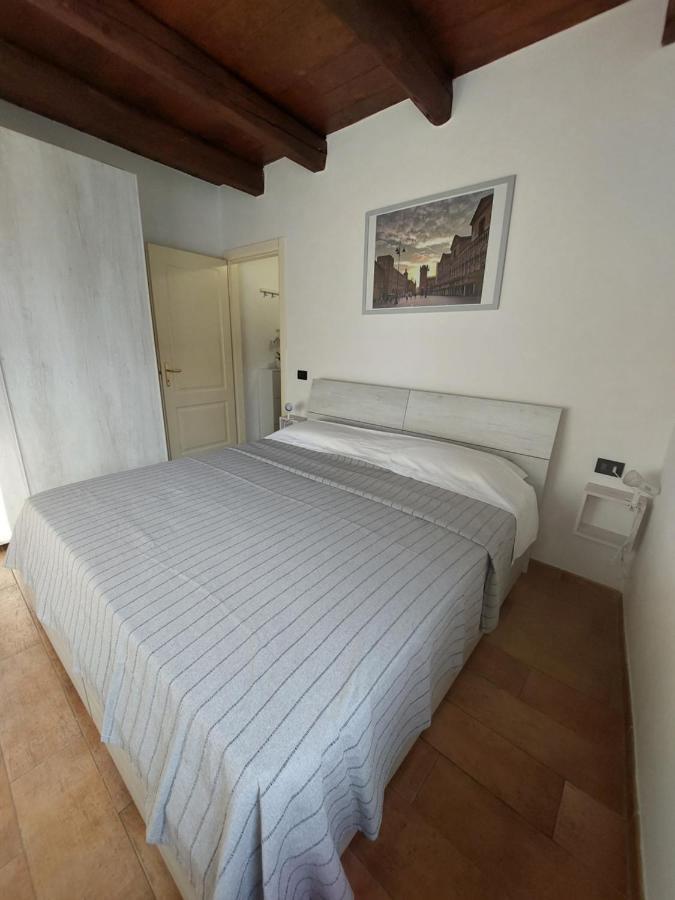 Dodo'S House Hotel Ферара Екстериор снимка