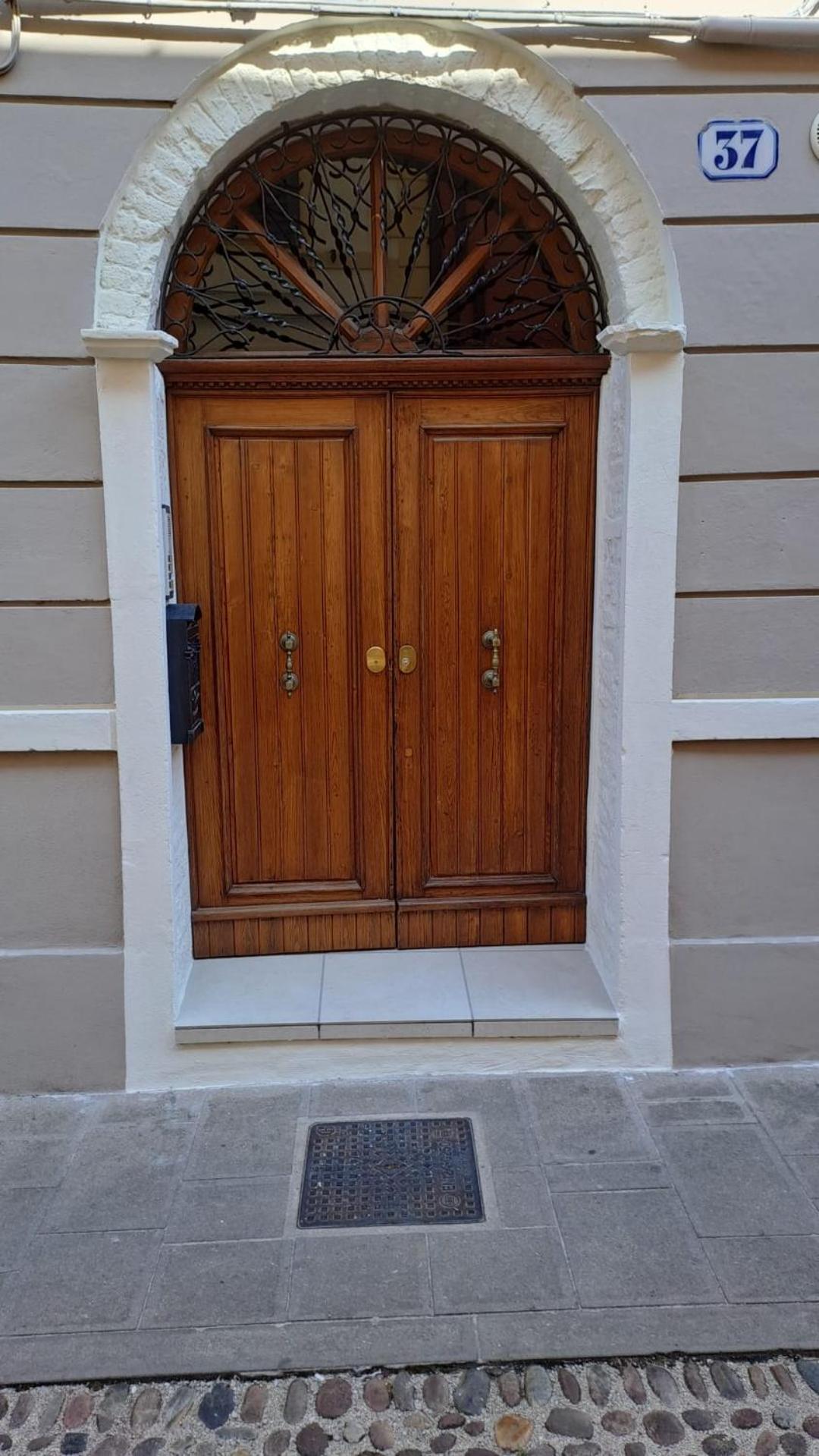 Dodo'S House Hotel Ферара Екстериор снимка